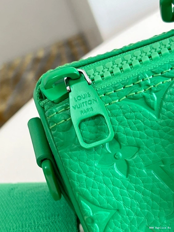 AAA Replica Ru 25 VUITTON BANDOULIÈRE KEEPALL LOUIS 0804